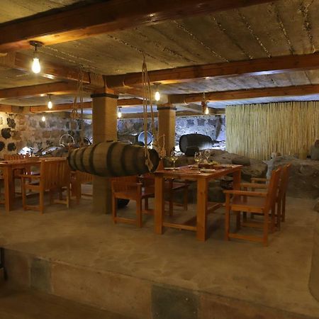 Yeganyans Guest House And Wine Yard Ashtarak Exterior photo